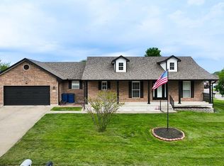 413 E College St, Odessa, MO 64076