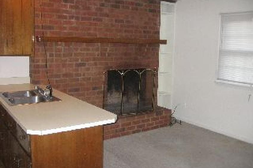 1st image of 137 Oak Hill Dr APT D