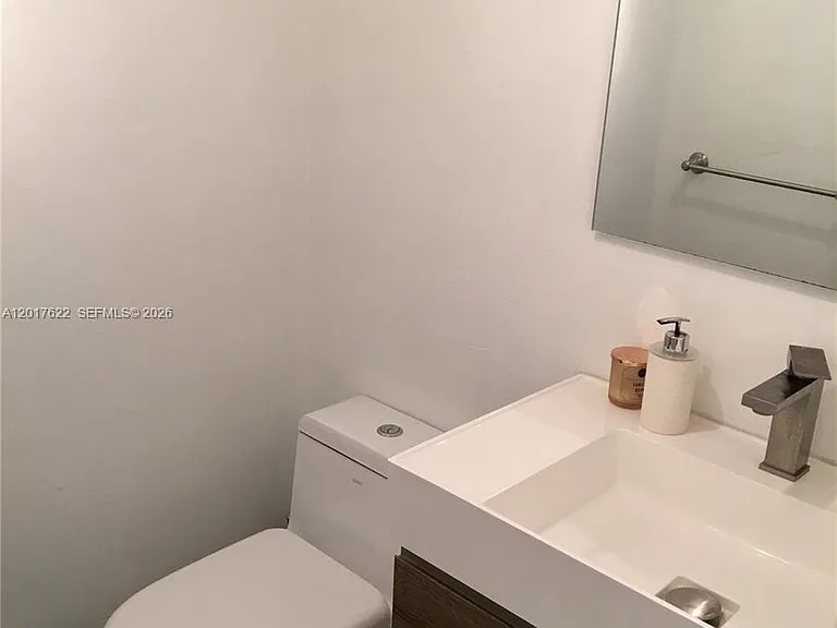 1610 Lenox Ave #416 — Photo 28