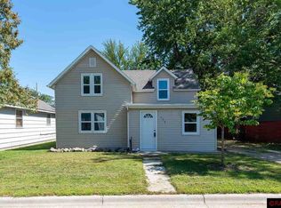 532 S Hunt St, Lake Crystal, MN 56055