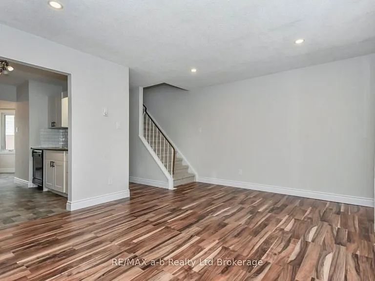 1115 Nellis St #22 — Photo 12