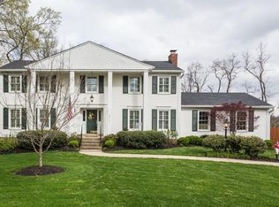 2210 Bell Tavern Ct, Indian Hills, KY 40207