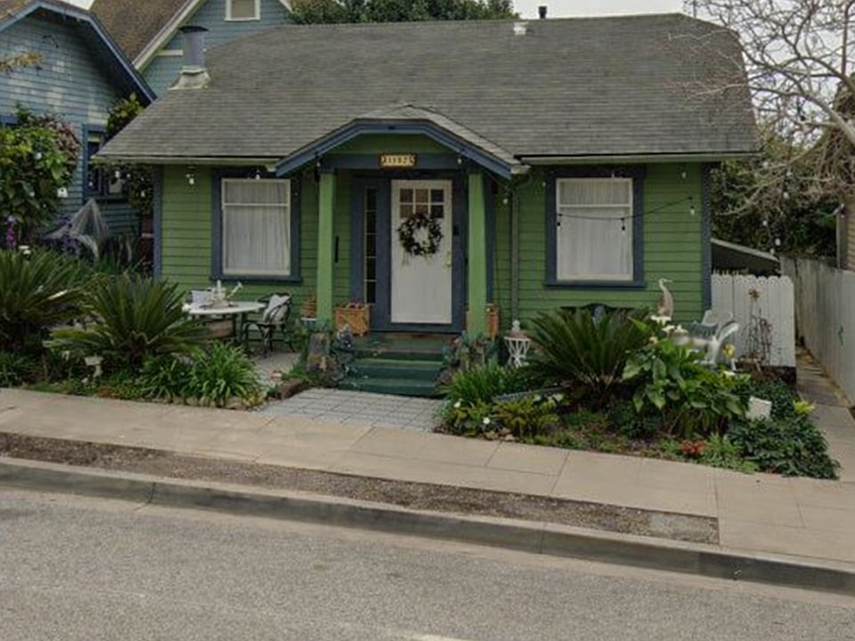 1st image of 1182 Poli St