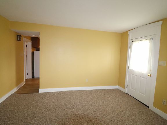 4th image of 81 W Millport Rd APT 1