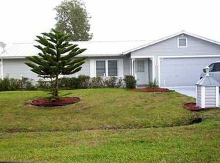 2049 SE Stonecrop St, Port Saint Lucie, FL 34984
