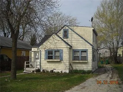 1430 Chestnut Dr photo 1