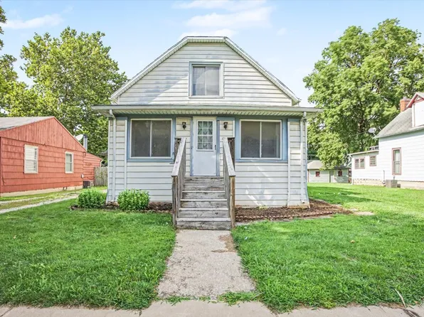 413 E Howard St, Pontiac, IL 61764