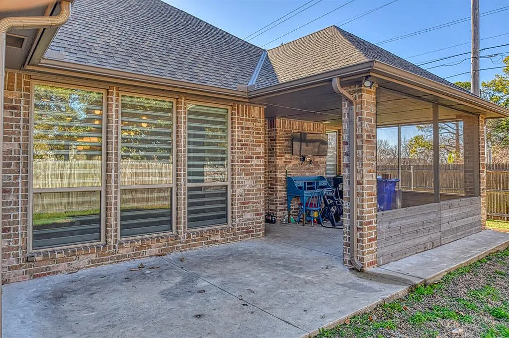 Building Photo - 2325 Rivercross Ct