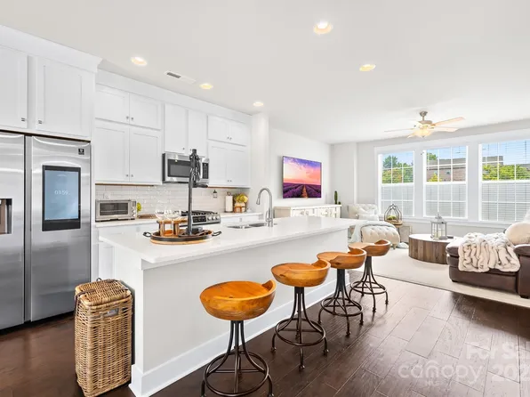 546 Amalfi Dr, Davidson, NC 28036