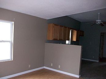 4th image of 2435 Missouri Ave