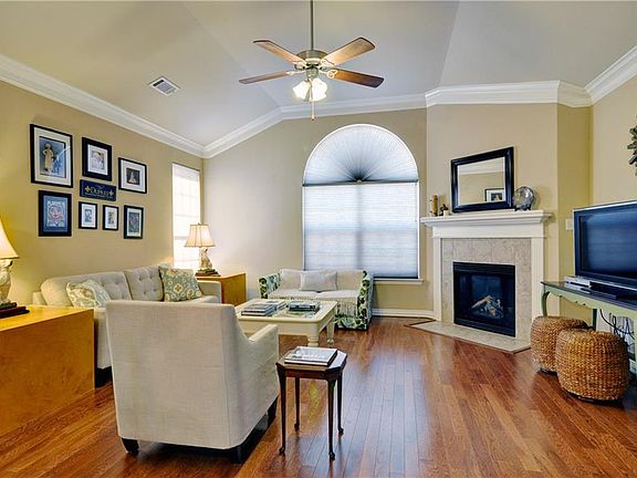 4th image of 3323 Rosemeade Dr Unit 2712