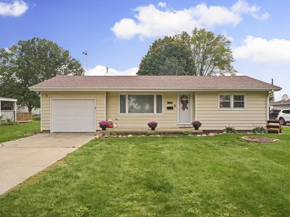 125 Maple St, Gibson City, IL 60936