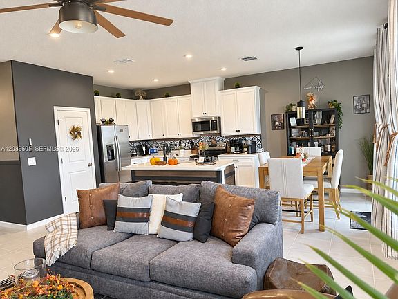 5th image of 12555 SW Forli Way