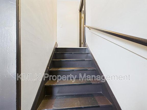 4th image of 2997 E 128th St