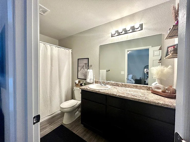 1324 S Morningside Dr — Photo 22