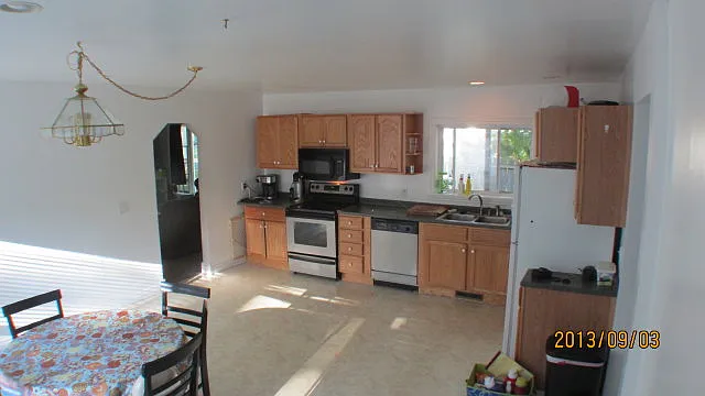 850 Webster St — Photo 19