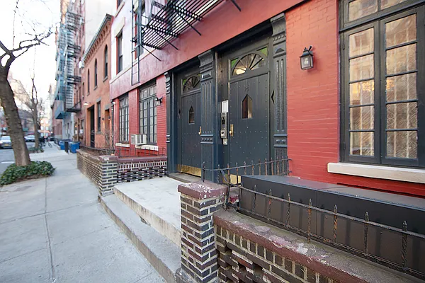 Rented by R New York | media 17