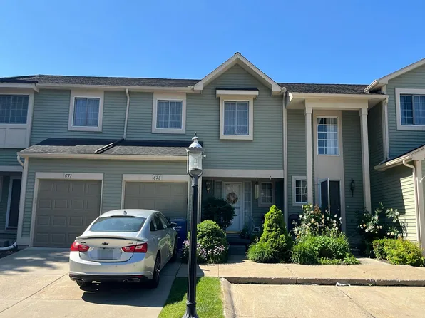 673 Liberty Pointe Dr, Ann Arbor, MI 48103