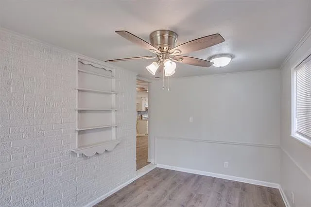 10519 Saint Joseph St — Photo 12