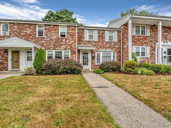 130 Coventry Cir #130, Brockton, MA 02301