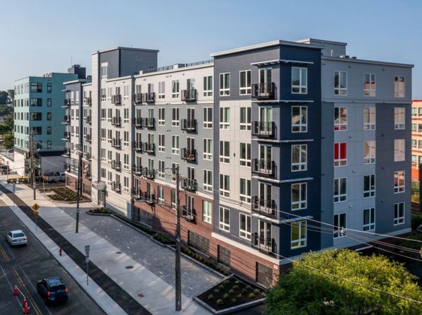 90 Ocean Ave #207