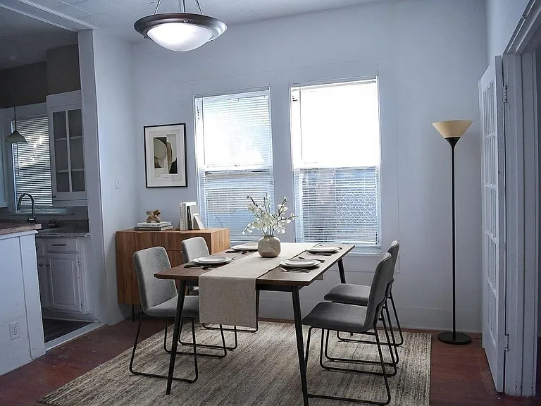 2246 E Houston St — Photo 3