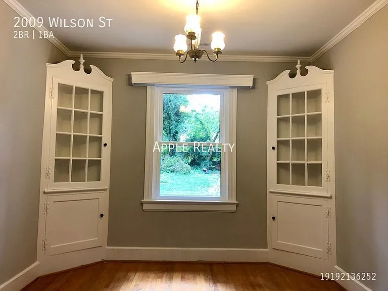 2009 Wilson St — Photo 9