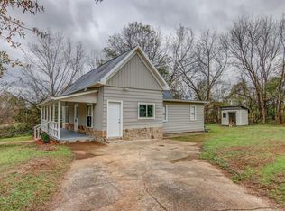 208 W Jefferson St, Hoschton, GA 30548