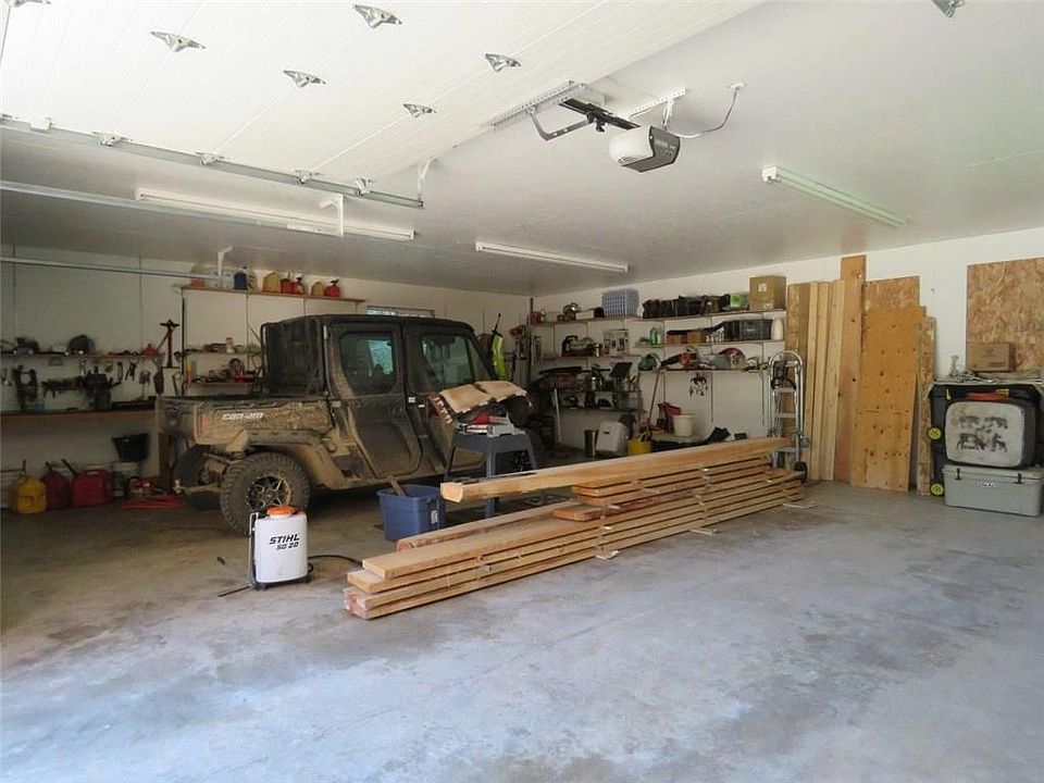 2nd image of 1776 Five Mile Creek Rd