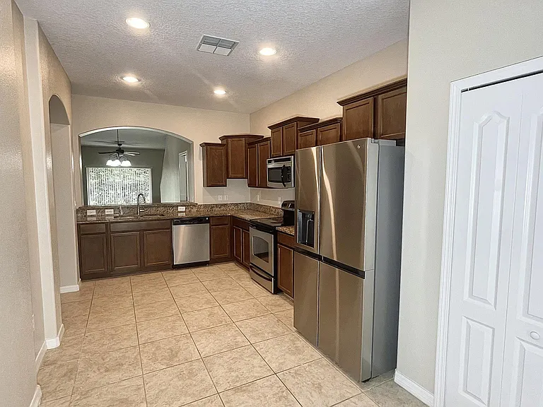 4167 Shadetree Ln — Photo 5
