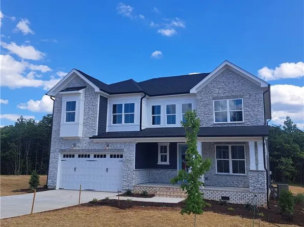 7693 Elizabeth Dr, Oak Ridge, NC 27310