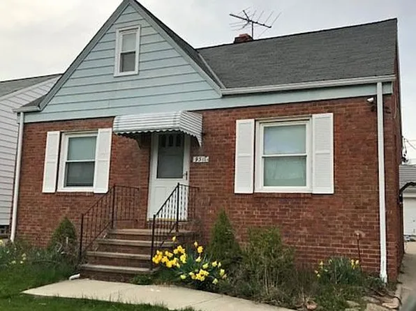 9311 S Highland Ave, Garfield Heights, OH 44125