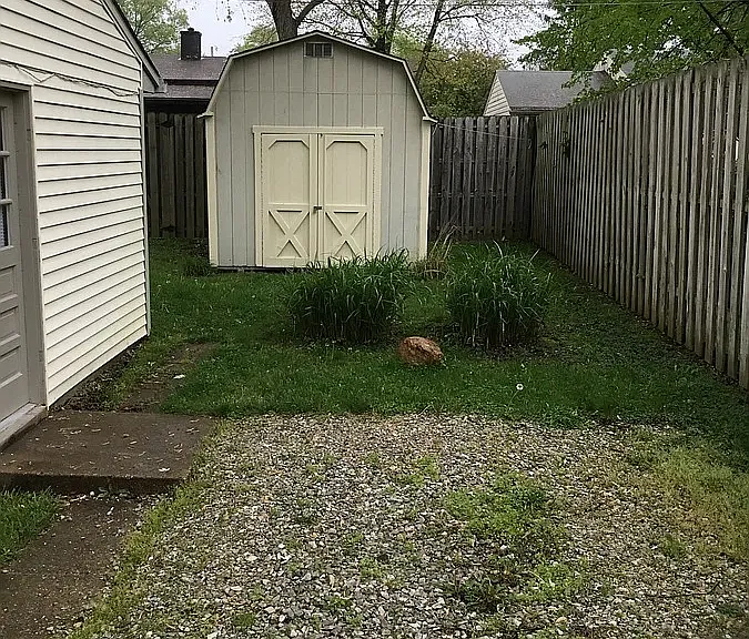 731 Worcester Ave — Photo 9