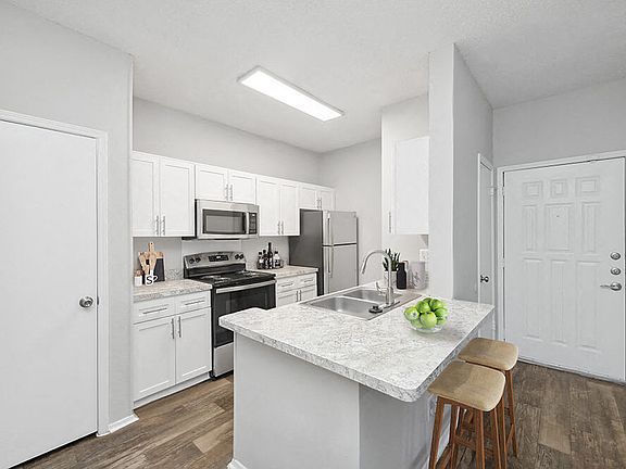 3rd image of 18950 Marsh Ln #302