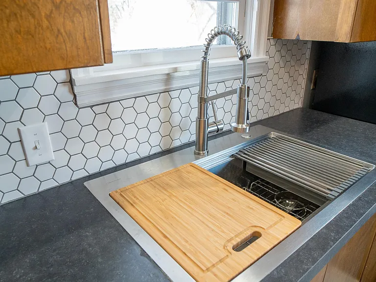 1014 W Springfield Ave — Photo 9