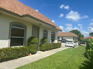 11943 Sturbridge Ln, Wellington, FL 33414