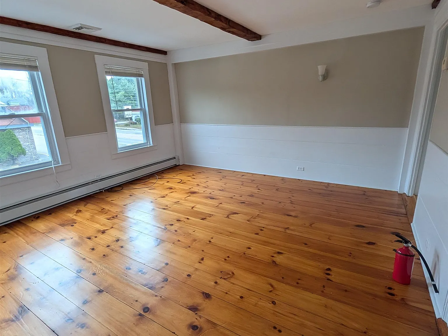 2 bed, 1.0 bath, 1152 sqft, $1,975 — Photo 4