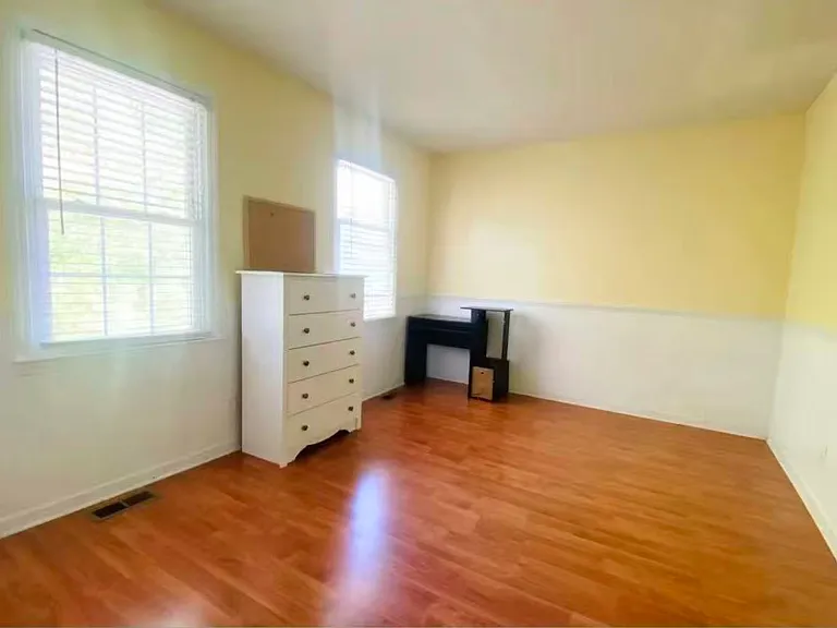 224 Saint Andrews Ln — Photo 5
