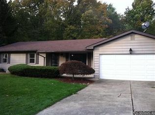 2250 Sprucewood Ct, Austintown, OH
