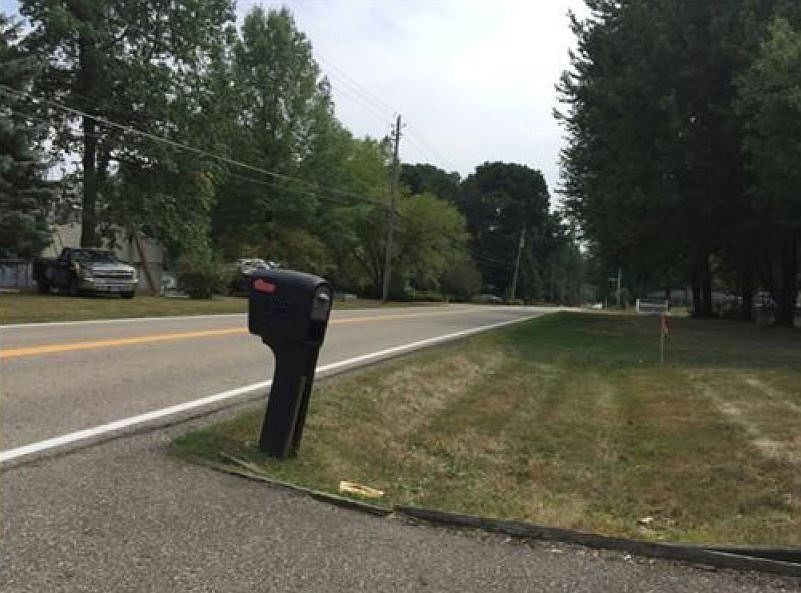 2nd image of 4580 Shriver Rd