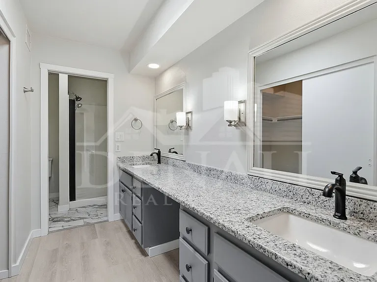10602 E Elmhurst Dr — Photo 19