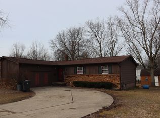3625 N Macarthur Rd, Decatur, IL 62526