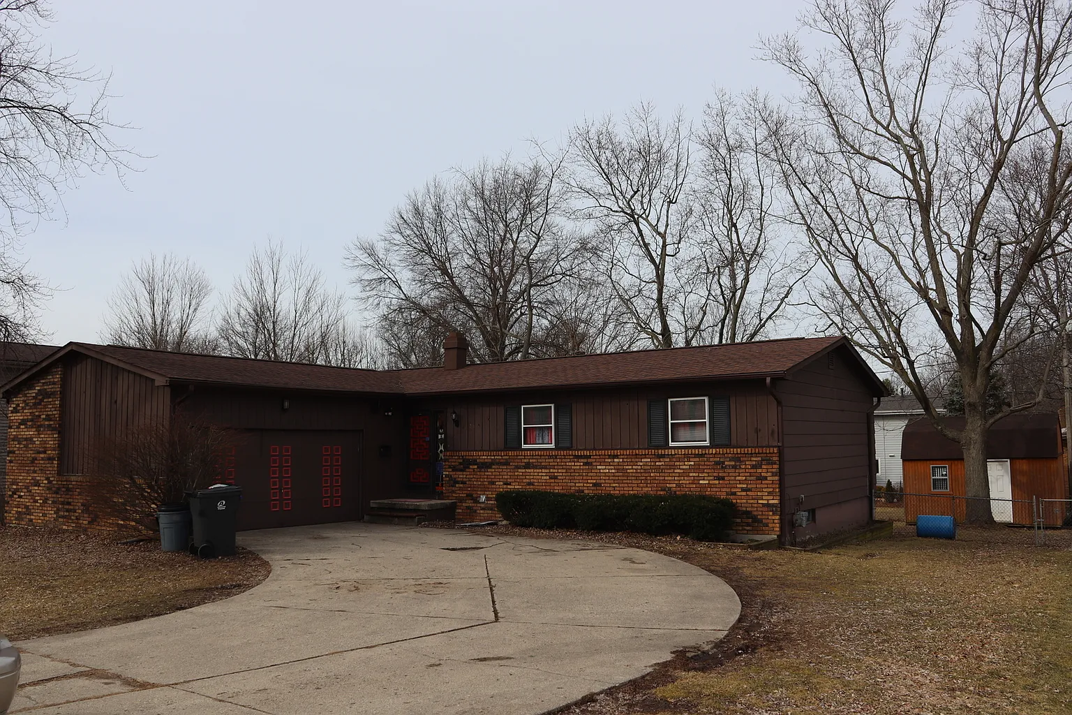 3625 N Macarthur Rd photo 1
