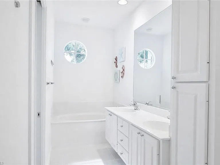 6182 Towncenter Cir — Photo 21