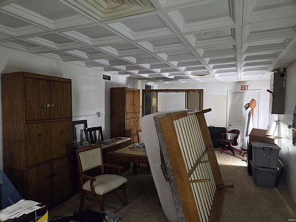 3rd image of 1600 S Port Ave