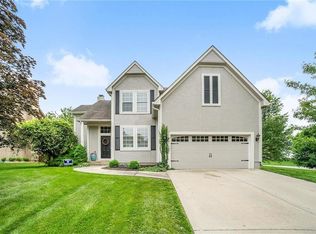 22219 W 52nd St, Shawnee, KS 66226