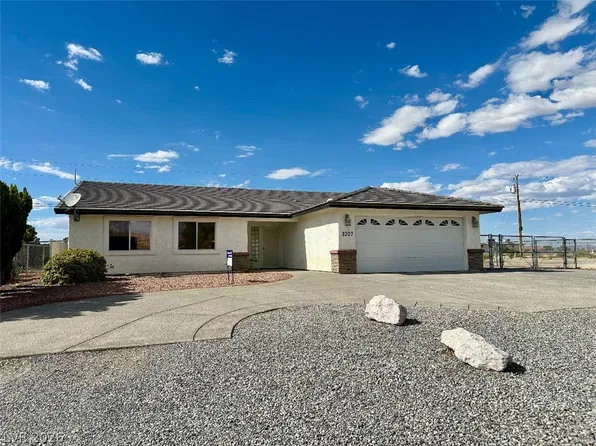 3207 Mount Charleston Dr, Pahrump, NV 89048