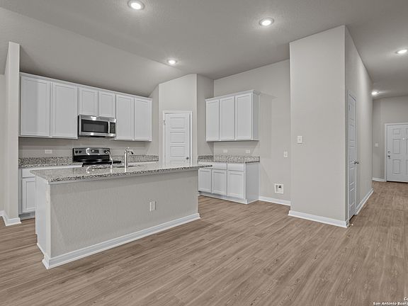 4th image of 517 Cypress Arbor