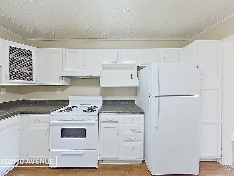 1625 S Union St — Photo 13