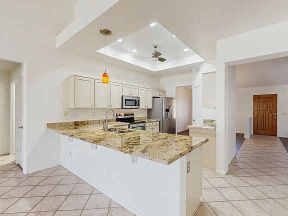 3rd image of 10881 W Oraibi Drive